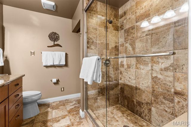 5431 Vicar Court, St Louis, MO 63119
