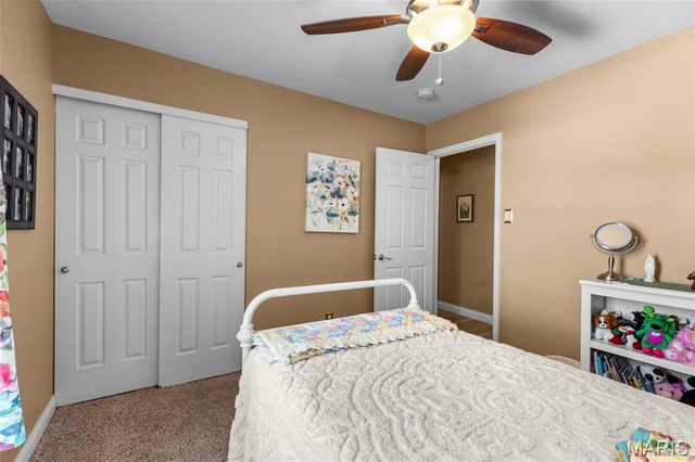 5431 Vicar Court, St Louis, MO 63119