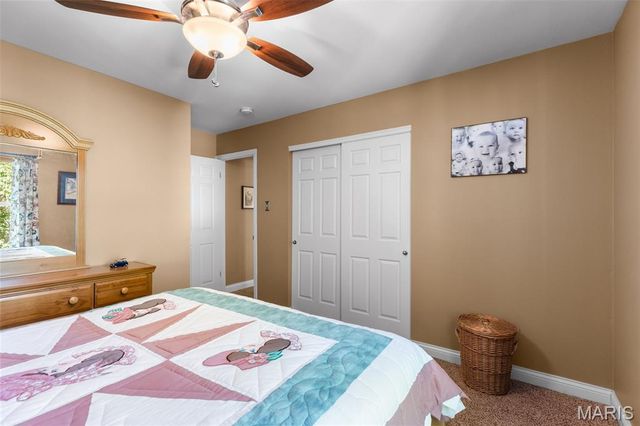 5431 Vicar Court, St Louis, MO 63119