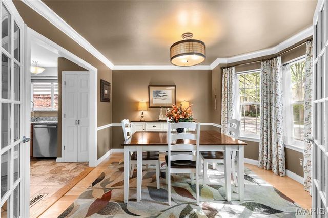 5431 Vicar Court, St Louis, MO 63119
