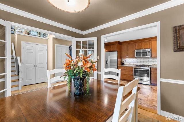 5431 Vicar Court, St Louis, MO 63119