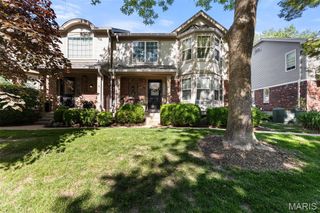 5431 Vicar Court, St Louis, MO 63119