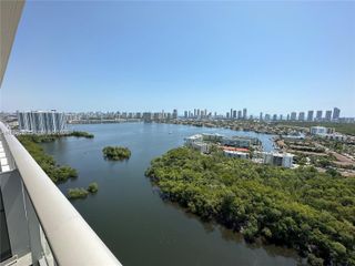 16385 Biscayne Blvd 2716, North Miami Beach, FL 33160
