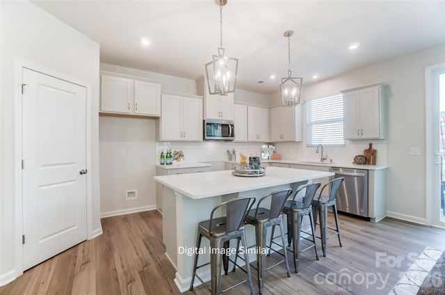 6026 Mallow Crossing Lane, Charlotte, NC 28213