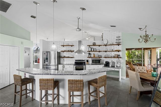 411 SE 17th ST, Cape Coral, FL 33990