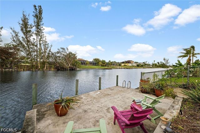 411 SE 17th ST, Cape Coral, FL 33990