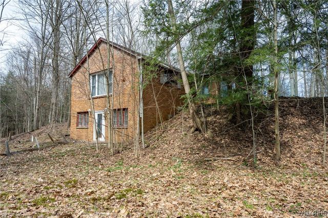 8988 Jennings Road, Eden, NY 14057