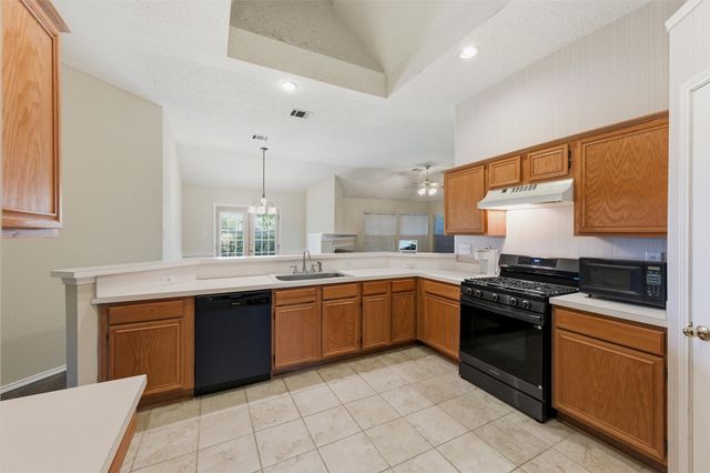 1209 Secretariat Drive, Grand Prairie, TX 75052