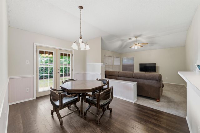 1209 Secretariat Drive, Grand Prairie, TX 75052