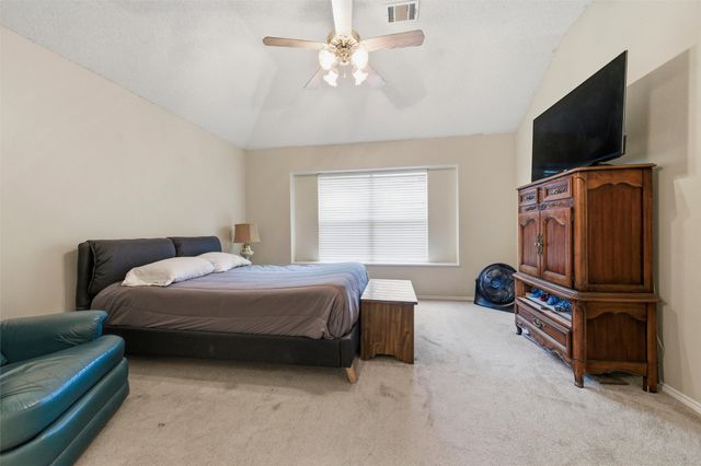 1209 Secretariat Drive, Grand Prairie, TX 75052