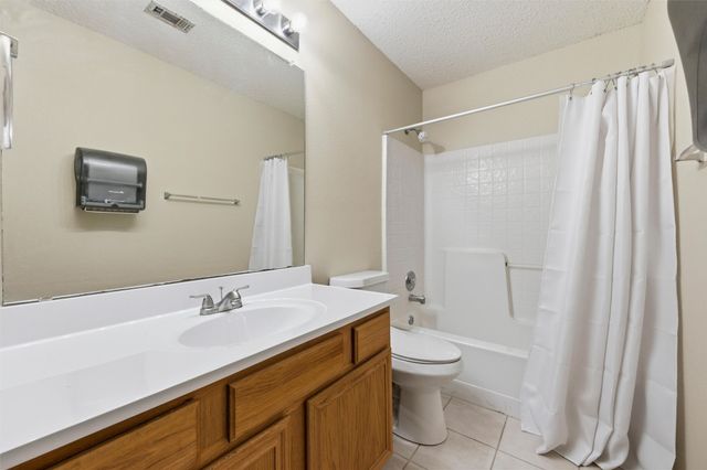 1209 Secretariat Drive, Grand Prairie, TX 75052