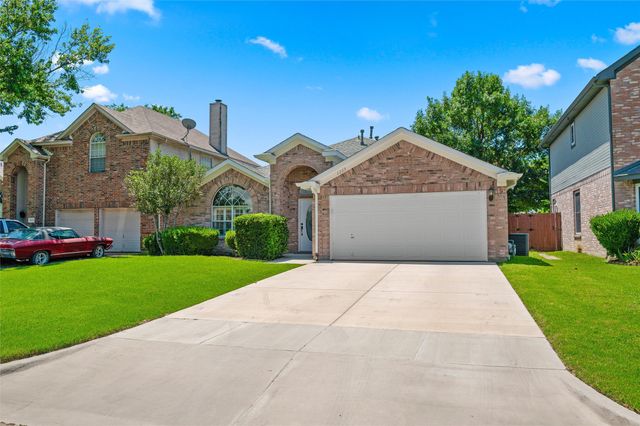 1209 Secretariat Drive, Grand Prairie, TX 75052