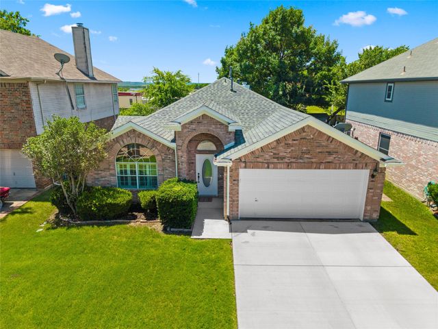 1209 Secretariat Drive, Grand Prairie, TX 75052