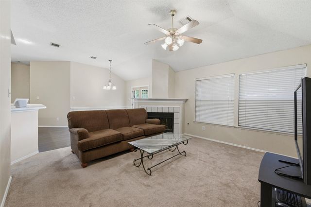 1209 Secretariat Drive, Grand Prairie, TX 75052