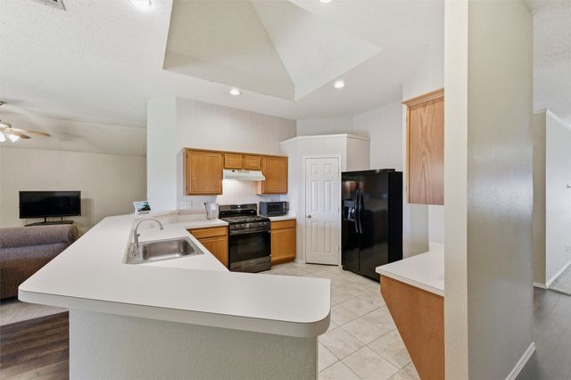 1209 Secretariat Drive, Grand Prairie, TX 75052