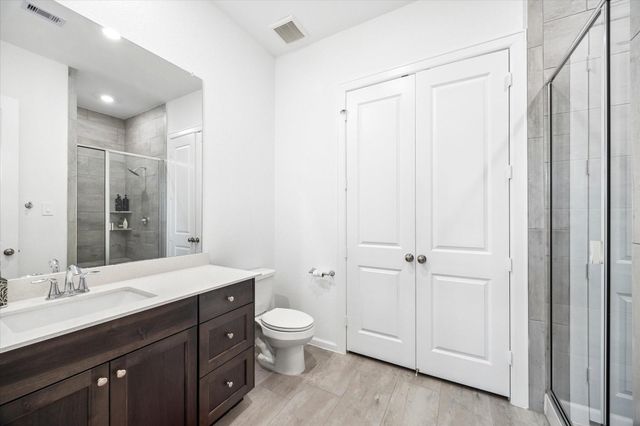 1365 Knollbridge Point Lane, Pinehurst, TX 77362