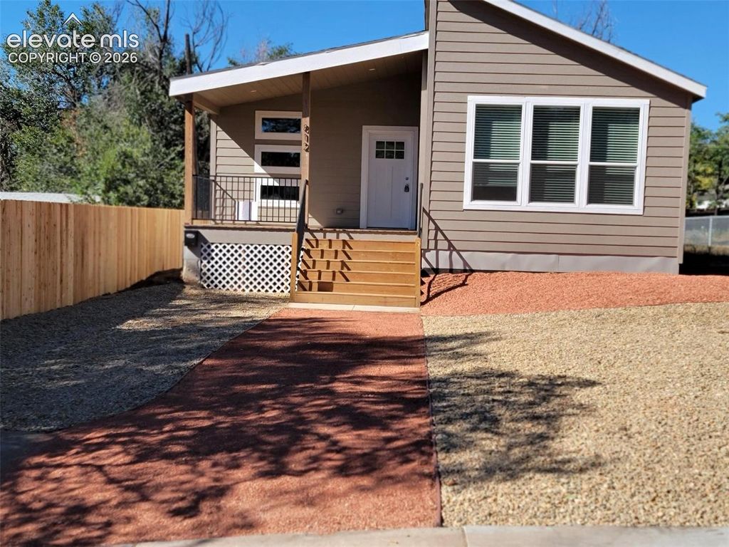 812 Iowa Avenue, Colorado Springs, CO 80909 — exterior