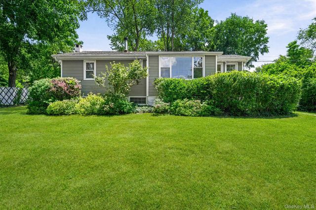 2 Rosemont Road, Monroe, NY 10950