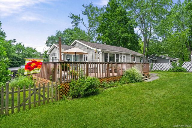 2 Rosemont Road, Monroe, NY 10950