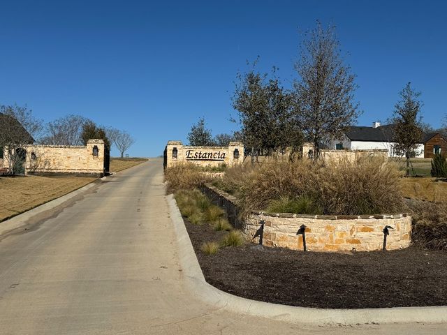 2057 Vaquero Drive, Weatherford, TX 76088