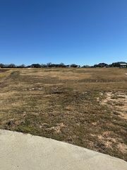 2057 Vaquero Drive, Weatherford, TX 76088