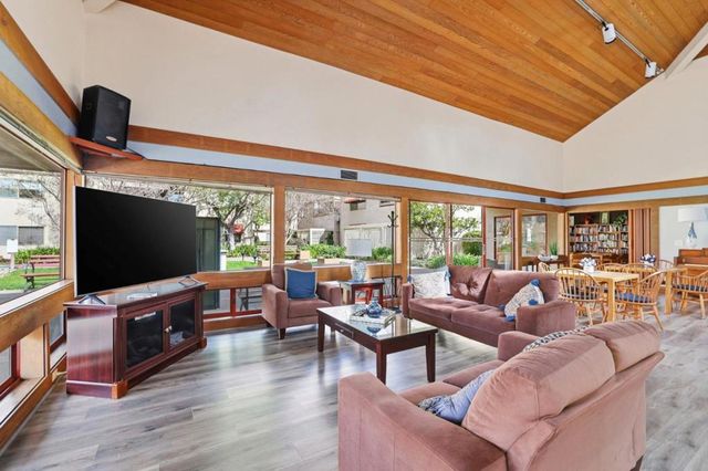 449 Alberto Way 132, Los Gatos, CA 95032