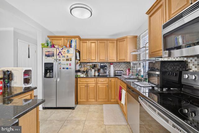 4112 BEACHCRAFT CT, Temple Hills, MD 20748