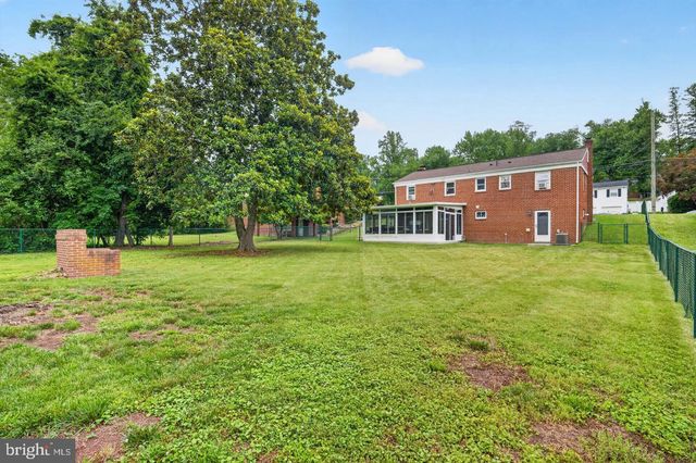 4112 BEACHCRAFT CT, Temple Hills, MD 20748
