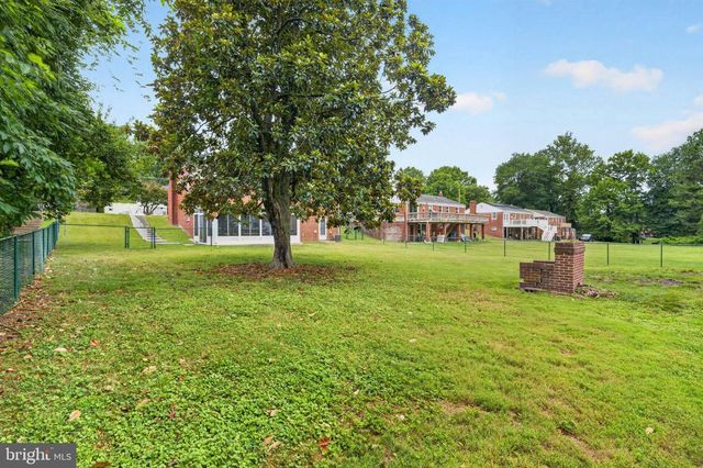 4112 BEACHCRAFT CT, Temple Hills, MD 20748