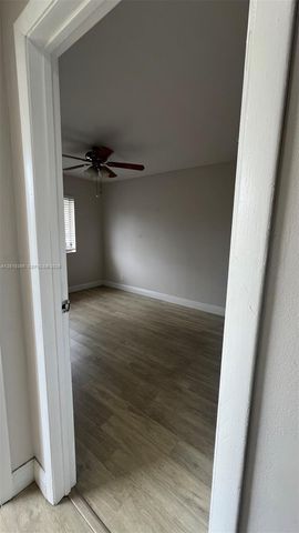 11065 NW 38th Pl, Sunrise, FL 33351