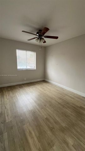11065 NW 38th Pl, Sunrise, FL 33351