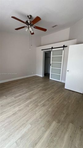 11065 NW 38th Pl, Sunrise, FL 33351