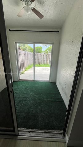 11065 NW 38th Pl, Sunrise, FL 33351