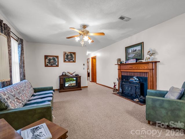 160 Puzzle Creek Road, Bostic, NC 28018