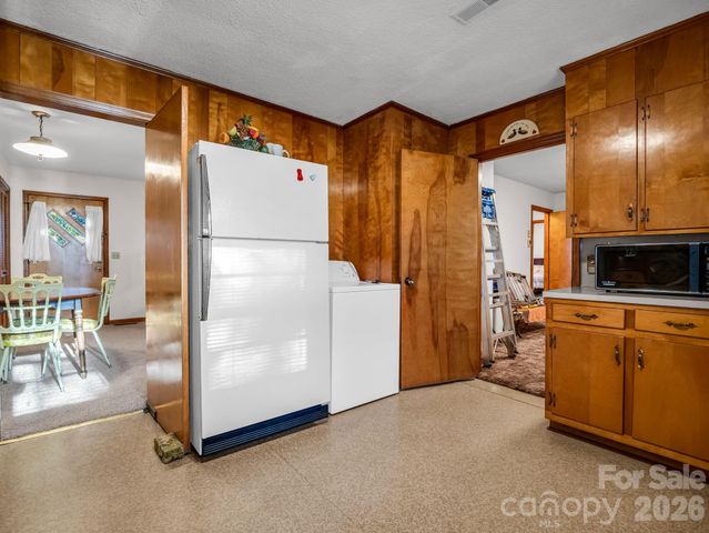 160 Puzzle Creek Road, Bostic, NC 28018