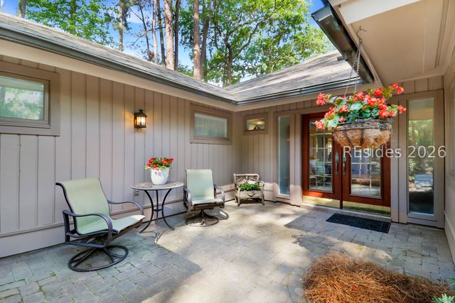 67 Dolphin Head Dr, Hilton Head Island, SC 29926