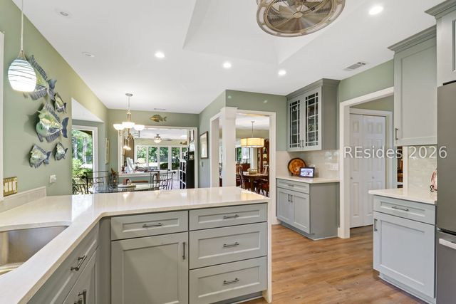 67 Dolphin Head Dr, Hilton Head Island, SC 29926