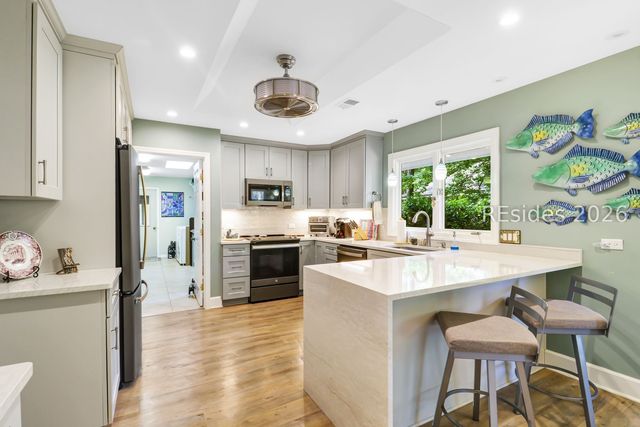 67 Dolphin Head Dr, Hilton Head Island, SC 29926