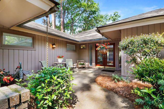 67 Dolphin Head Dr, Hilton Head Island, SC 29926