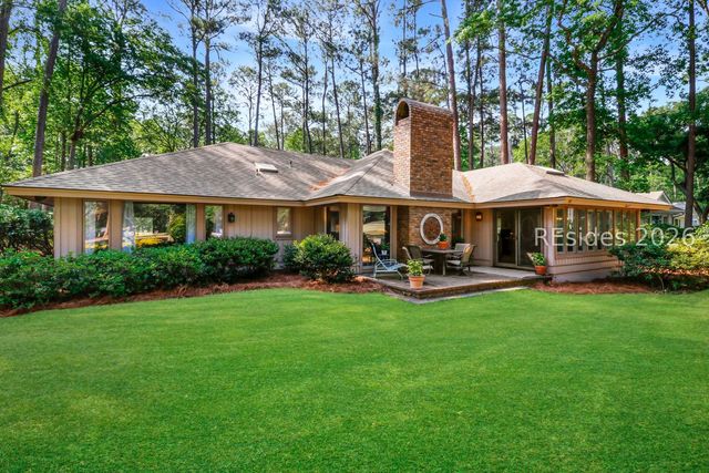 67 Dolphin Head Dr, Hilton Head Island, SC 29926
