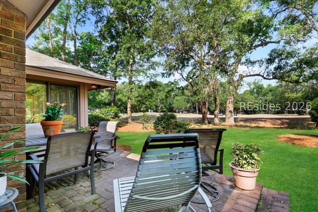 67 Dolphin Head Dr, Hilton Head Island, SC 29926