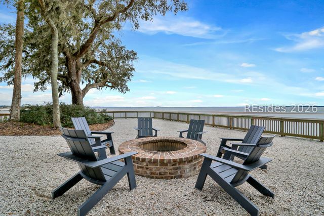 67 Dolphin Head Dr, Hilton Head Island, SC 29926