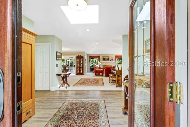 67 Dolphin Head Dr, Hilton Head Island, SC 29926