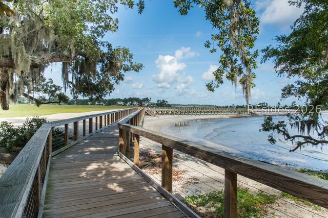 67 Dolphin Head Dr, Hilton Head Island, SC 29926