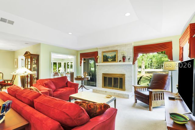 67 Dolphin Head Dr, Hilton Head Island, SC 29926