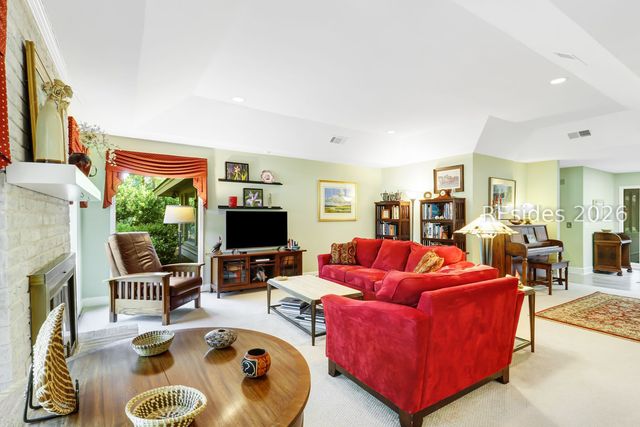 67 Dolphin Head Dr, Hilton Head Island, SC 29926