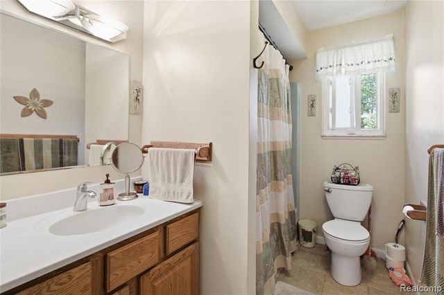 47395 Dequindre Road, Rochester Hills, MI 48307