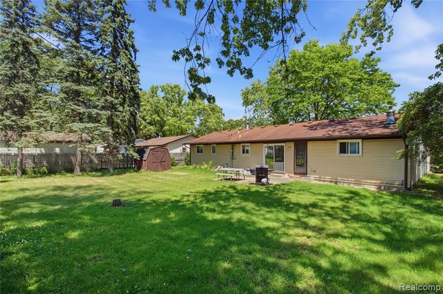 47395 Dequindre Road, Rochester Hills, MI 48307