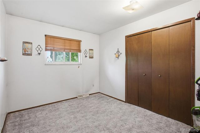 47395 Dequindre Road, Rochester Hills, MI 48307