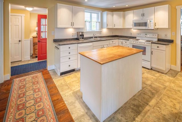6 Chesley Street, Dover, NH 03820